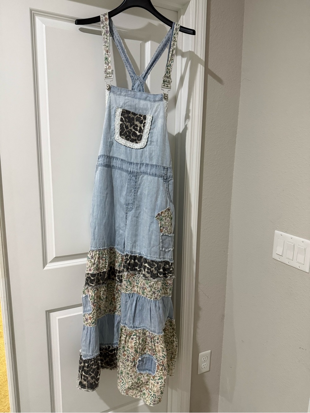 POL Light Blue Denim Patchwork Maxi Jumper Dress with Floral & Leopard Accents